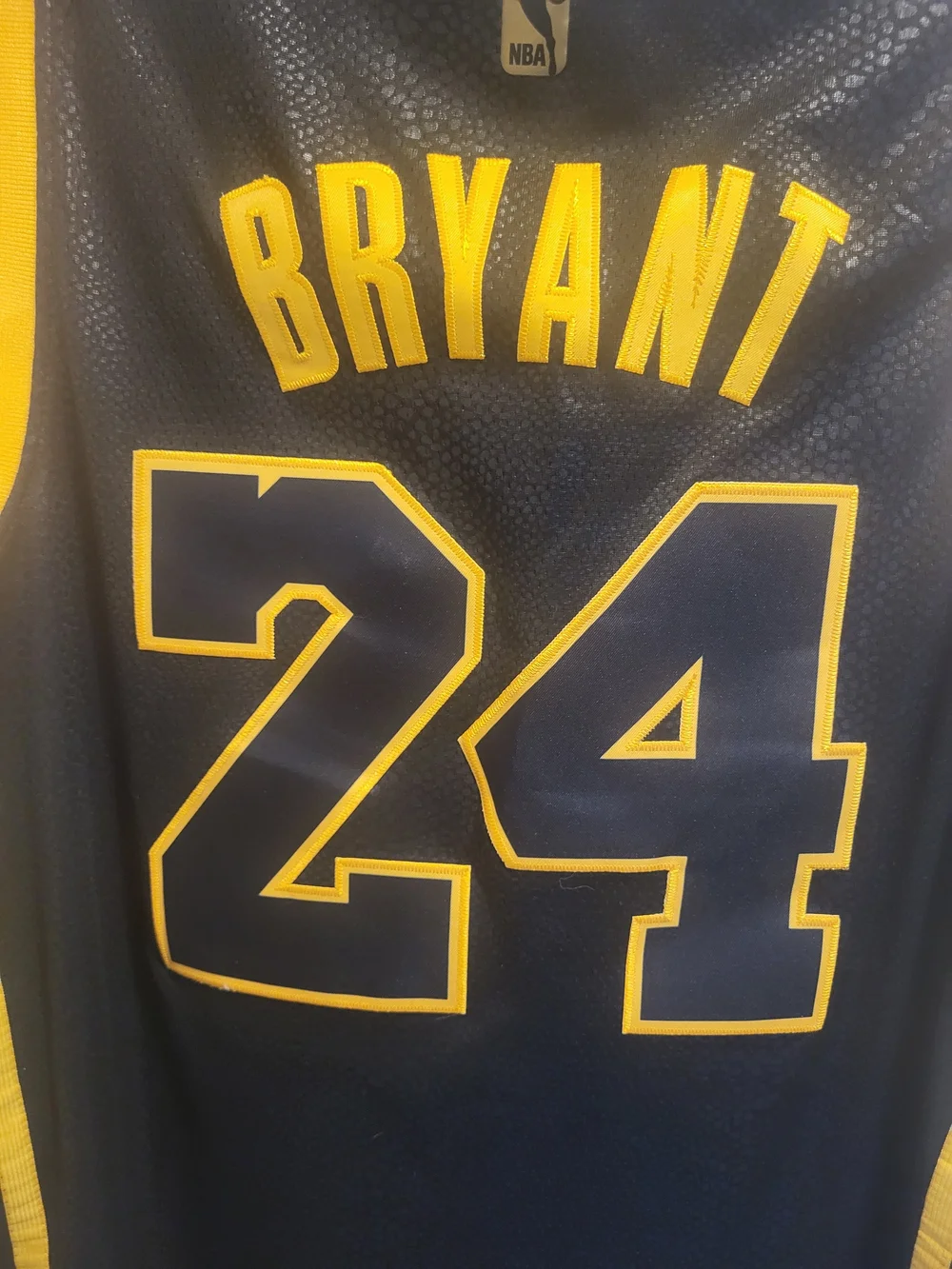 Nike Kobe Bryant Commemorative SnakeSkin Jersey Golden Edition